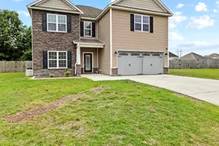709 Appling Ct, Jacksonville, NC 28546 - Photo 2
