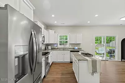 709 Appling Court, Jacksonville, NC 28546 - Photo 10