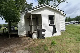 1659 Lyman Rd, Chinquapin, NC 28521 - Photo 4
