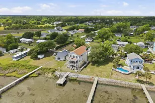 103 Waterfront Ave, Newport, NC 28570 - Photo 16