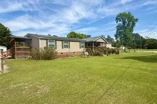 102 Belcher Rd, Williamston, NC 27892 - Photo 6