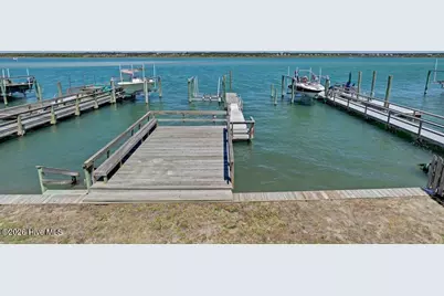 712 Channel Boulevard, Topsail Beach, NC 28445 - Photo 6