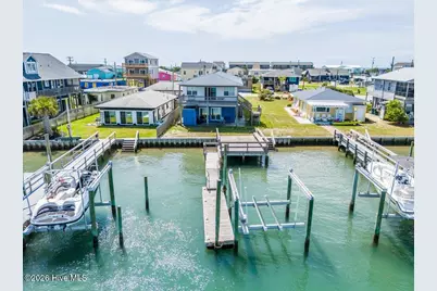 712 Channel Boulevard, Topsail Beach, NC 28445 - Photo 4