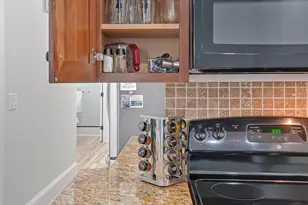 102 S 2nd St, Wilmington, NC 28401 - Photo 18