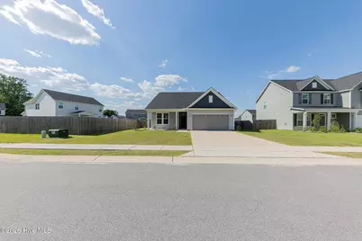 103 Flora Field Drive, Jacksonville, NC 28546 - Photo 2