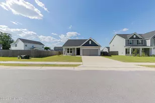 103 Flora Fld Dr, Jacksonville, NC 28546 - Photo 2