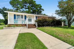509 Broad St, Oriental, NC 28571 - Photo 1