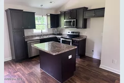 335 James Hedrick Court, Jacksonville, NC 28540 - Photo 4