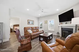 1417 Dorset Dr, Greenville, NC 27834 - Photo 6