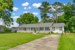 128 Seals St, Tabor City, NC 28463 - Photo 1