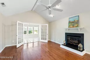 111 Widgeon Cir, Hampstead, NC 28443 - Photo 18