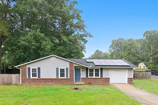 407 Kenwood Dr, Jacksonville, NC 28540 - Photo 2