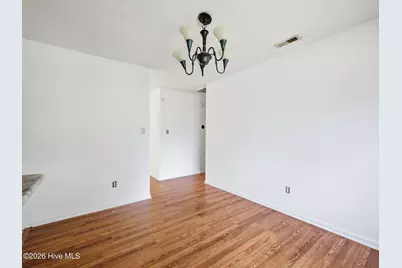 407 Kenwood Drive, Jacksonville, NC 28540 - Photo 6