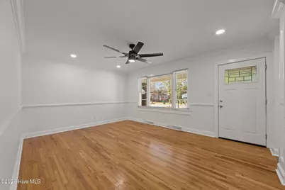 1305 Washington Street, Washington, NC 27889 - Photo 6