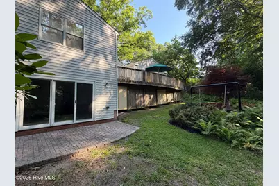 141 E Longmeadow Road, Greenville, NC 27858 - Photo 8