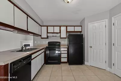 212 Winners Circle S, Jacksonville, NC 28546 - Photo 14