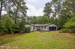 27 Par Dr, Whispering Pines, NC 28327 - Photo 2