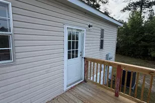 155 Crown Point Dr, Riegelwood, NC 28456 - Photo 4
