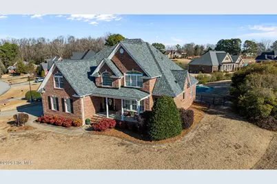 16 Tudor Way, Angier, NC 27501 - Photo 2