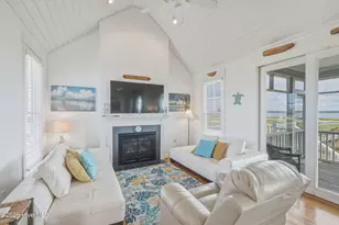 141 East Dr, Harkers Island, NC 28531 - Photo 18