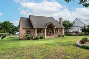 122 Circle Dr, Hampstead, NC 28443 - Photo 2