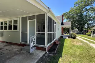 4143 N Lee St, Ayden, NC 28513 - Photo 6