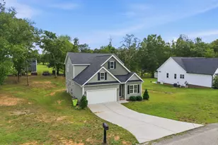 105 Village Dr, Broadway, NC 27505 - Photo 6