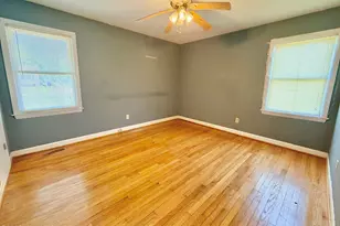 111 Ray St, La Grange, NC 28551 - Photo 12