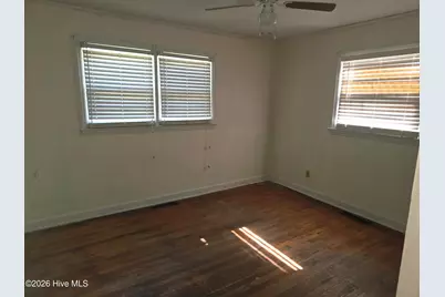 110 E Holland Street, Chadbourn, NC 28431 - Photo 10