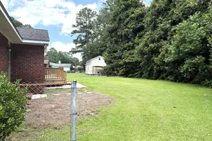 2105 Dallas Dr, Kinston, NC 28504 - Photo 32