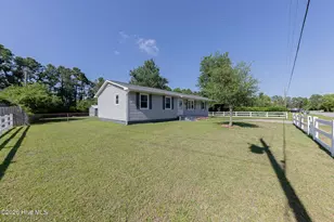 69 Sanders Dr, Hubert, NC 28539 - Photo 2