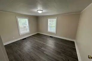 214 N Grace Chapel Rd, Hamlet, NC 28345 - Photo 8