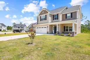 422 Anchor Hitch Ct, Sneads Ferry, NC 28460 - Photo 2