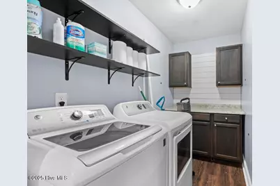 301 Pine Ridge Lane, Holly Ridge, NC 28445 - Photo 6
