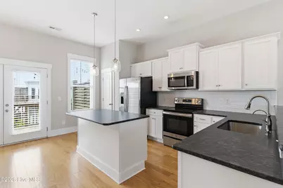 1810 Bungalow Row, Wilmington, NC 28409 - Photo 6