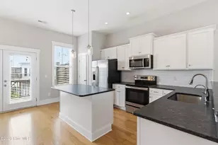 1810 Bungalow Row, Wilmington, NC 28409 - Photo 6