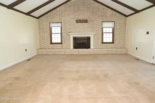 4556 Garland Hwy, Clinton, NC 28328 - Photo 10