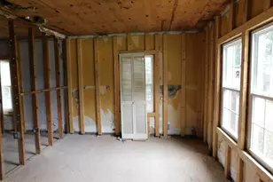 7 1st St, Laurinburg, NC 28352 - Photo 10