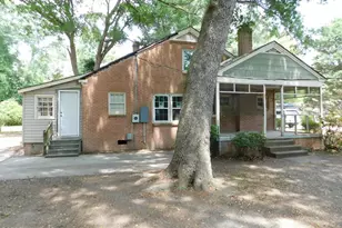 7 1st St, Laurinburg, NC 28352 - Photo 2