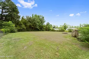 108 Quail Holw Dr, Jacksonville, NC 28540 - Photo 8