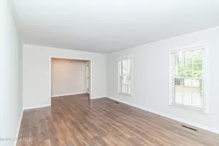1921 Pinemont Cir, Goldsboro, NC 27534 - Photo 20