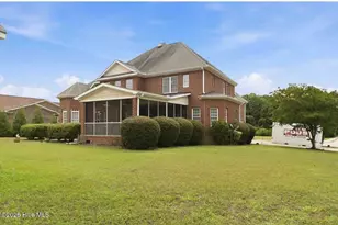 4701 Bayview Dr, Wilson, NC 27896 - Photo 4