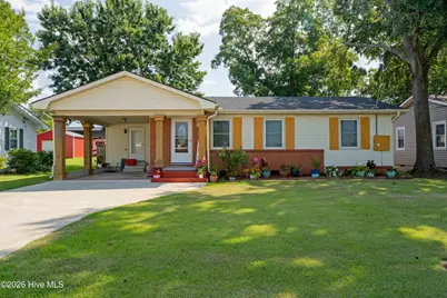 403 E Foy Street, Richlands, NC 28574 - Photo 1