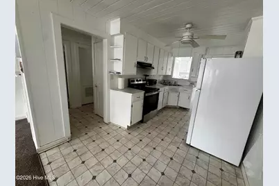 605 Dixon Street, Kinston, NC 28501 - Photo 4