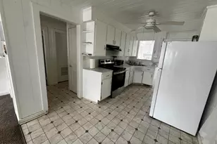 605 Dixon St, Kinston, NC 28501 - Photo 4