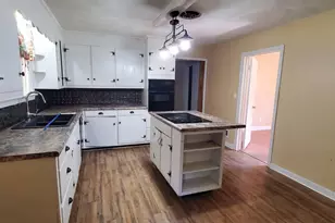 505 Lakeview Dr, Murfreesboro, NC 27855 - Photo 2