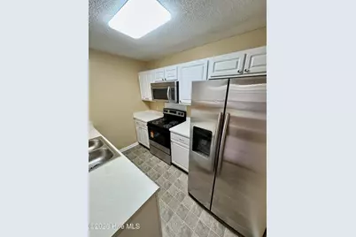 2506 B Bluff View Court #B, Greenville, NC 27834 - Photo 14