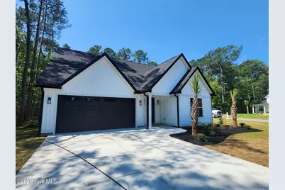 556 Briarwood Drive NW, Calabash, NC 28467 - Photo 2