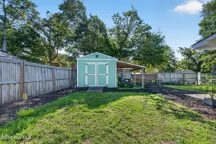 118 NE 19th St, Oak Island, NC 28465 - Photo 38
