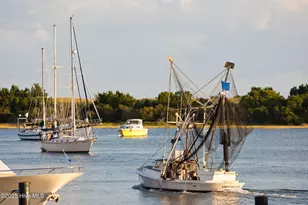 805 Mulberry St, Beaufort, NC 28516 - Photo 22